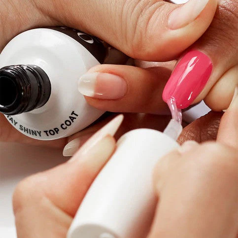 Gel Color - GC003 Stay Shiny Top Coat - Image 3